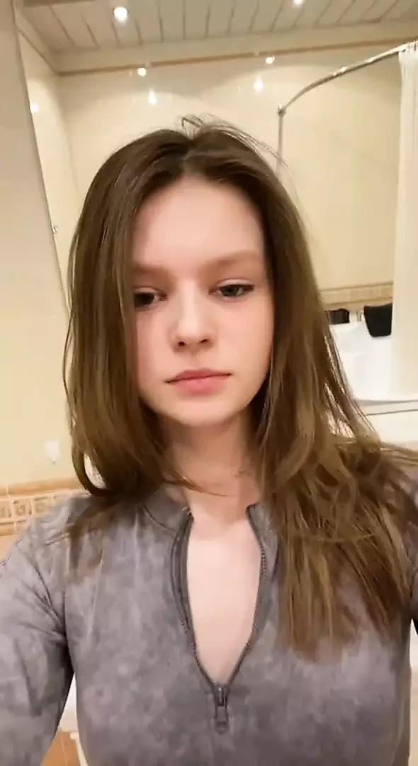 HarmanyRose video