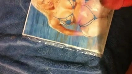 Cum on coco austin's big titties and phat white ass