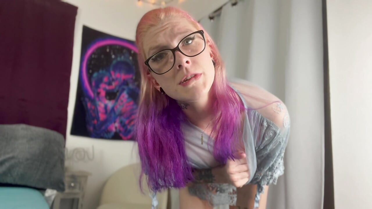 Pussy Spreading and Fingering