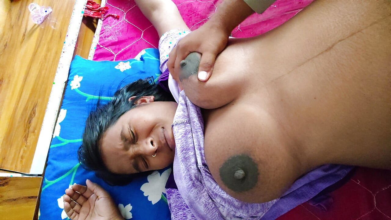 Devar apni pregnant bhabhi ka boobs suking kar raha he - desi hot young bhabhi beautiful nipple suking.