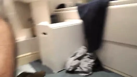 10 inç uzunluğunda emme yapay penis ile 2.4 inç çap.