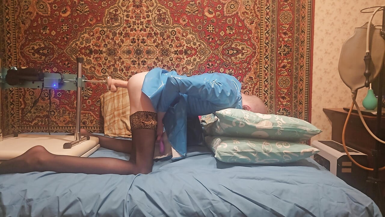 Sasha Earth sissy Crossdresser homemade amateur anal Fucking Machine