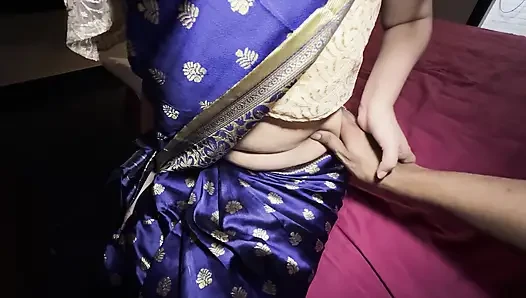 Pergi ke rumah ibu tiri dan siap-siap untuk ngentot memek tebalnya