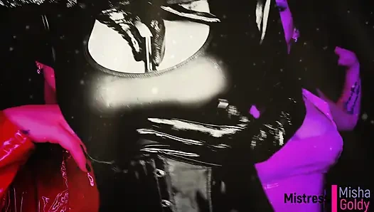 Triple lipstease yang menawan sama JOI