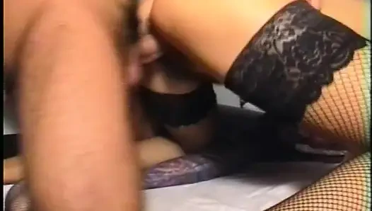 Echte italienische schlampen in Maske!