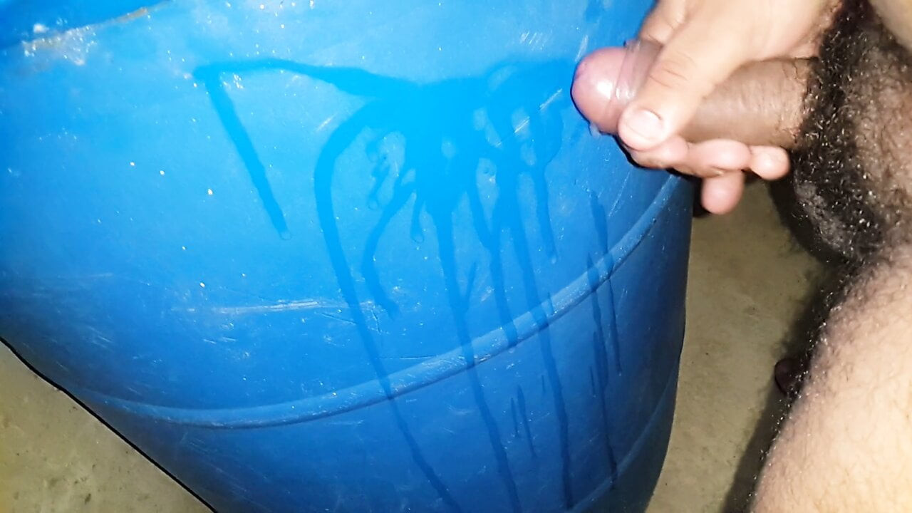 My solo cumshot 031