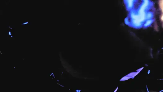 Lastik büyük götlü orta yaşlı seksi kadın tanrıça Eva Latex büyük yarak emiyor amcık döl gonzo