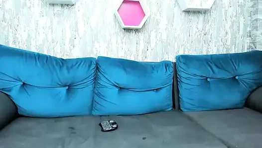 Masturbieren mit meinen spielsachen, bis ich komme und squirte