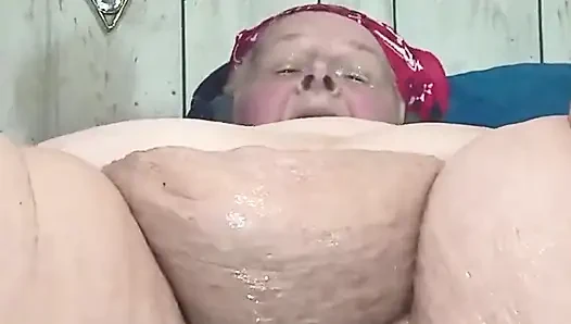 Bu fahişe ne yapacak? Senin için boşalmayı arka arkaya 12 kez çoğaltacak çok azgın bir fahişe