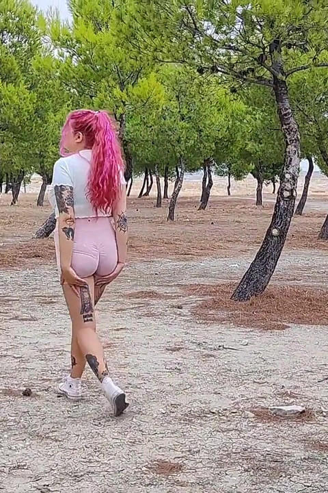 Outdoor Risky Running Sport Naked Risk in Park
