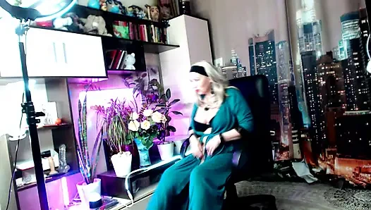 Dua masturbasi istri pelacur pribadiku, dengan dan tanpa riasan wajah...))