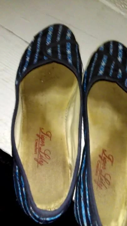 Toe print wedges worn all day