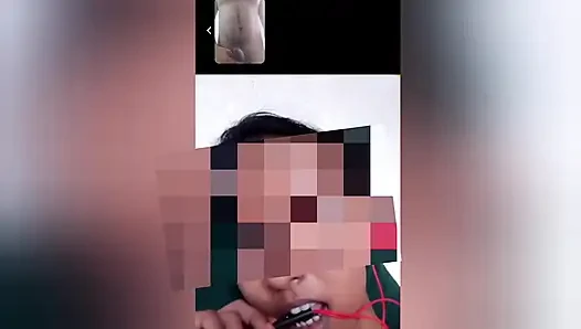 Video call sex Indian wife bhabhi ji ka mu me lena bhabhi