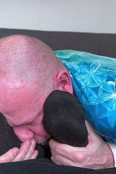 Ringside Devotion: Young Boxer Bruno Commands Slave Ben’s Full Worship