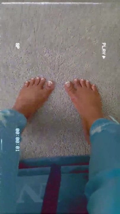 pretty feet