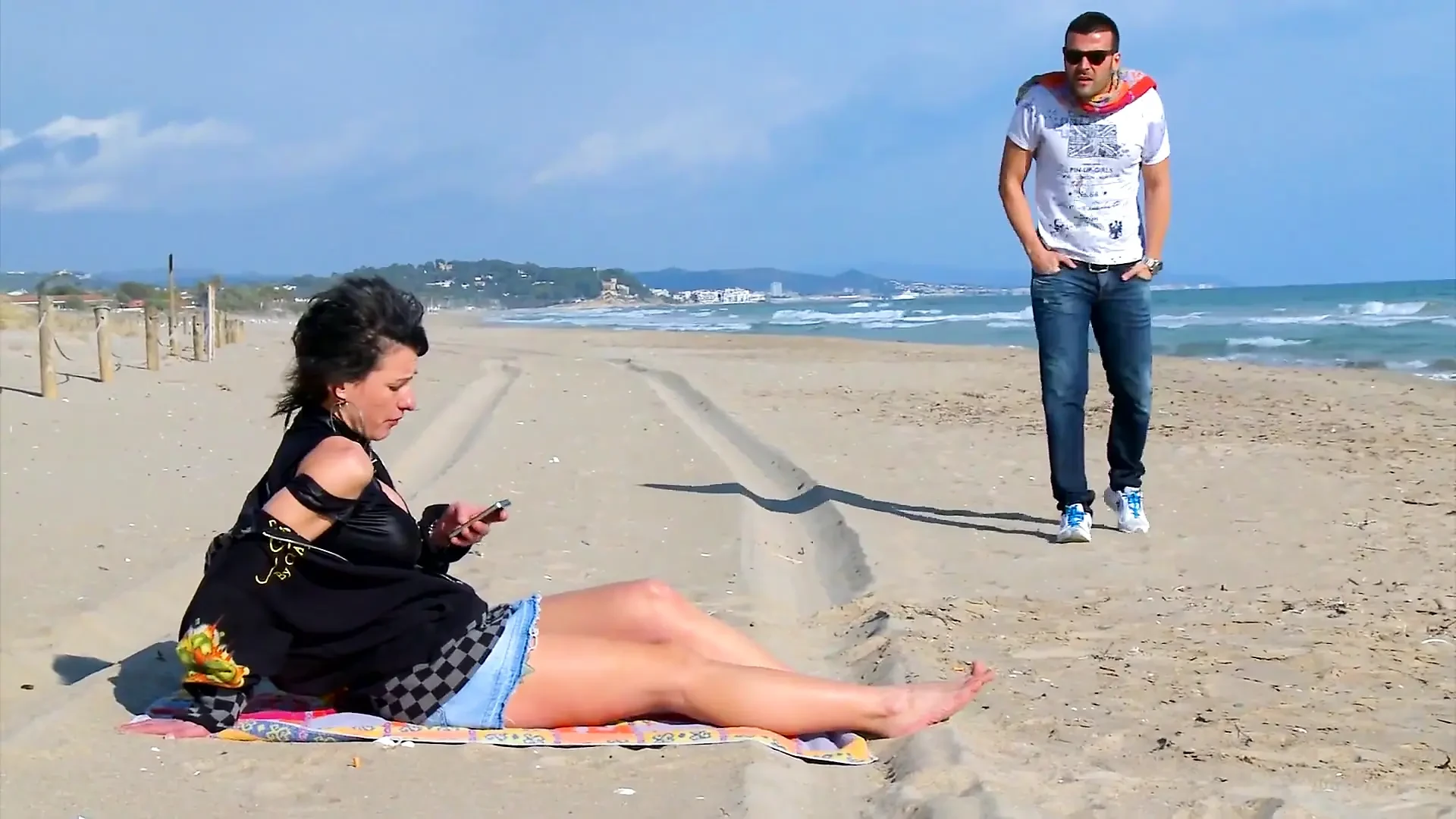 beach bitch and fucked horny at home
