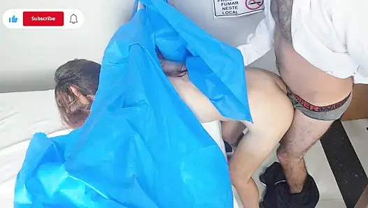 Sahte doktor muayene sırasında hastayı sikiyor!