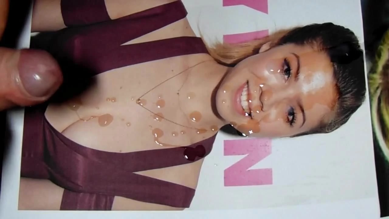 Χύστε στην Jennette Mc Curdy