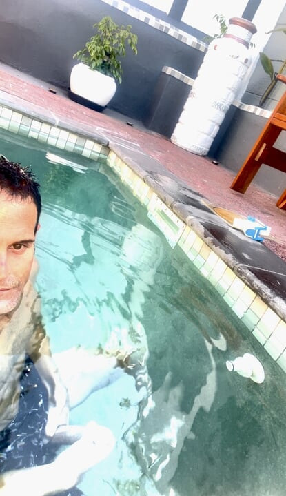 수영장에서의 재미