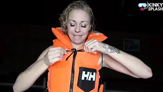 Дрочу со мной в моем жизненном жилете