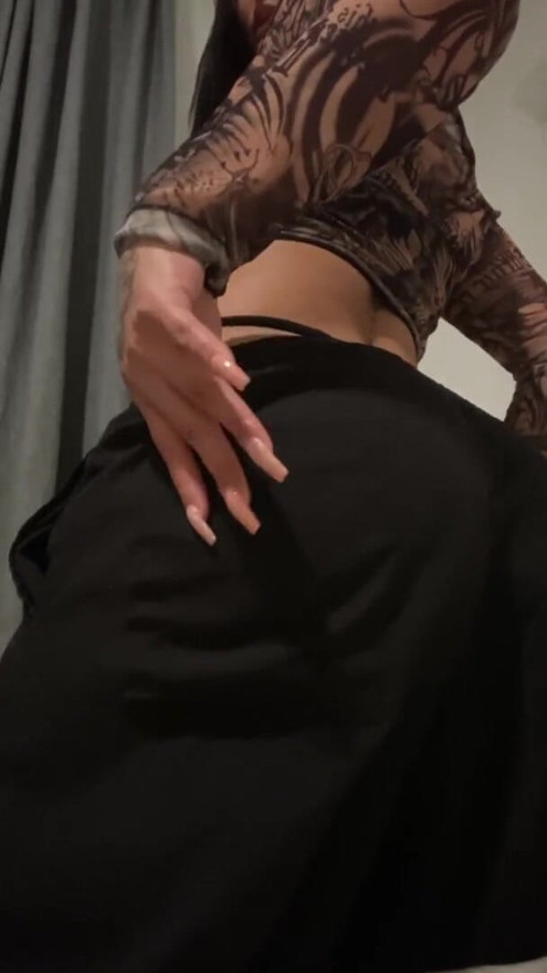 MiaFerarra_ video