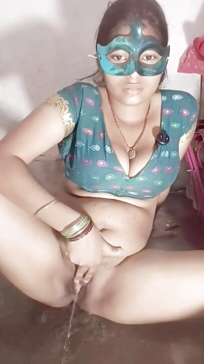 Desi Girl Blonde Pussy Desi Indian Girl Masturbation Hindi Audio