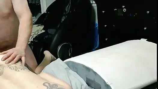 Evli kadın kocasından yarak alıyor