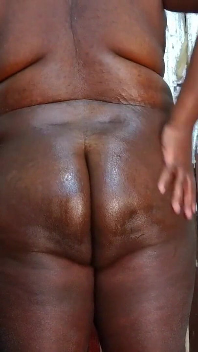 Unforgettable moment from "Chubby Sissy Oiling her body"