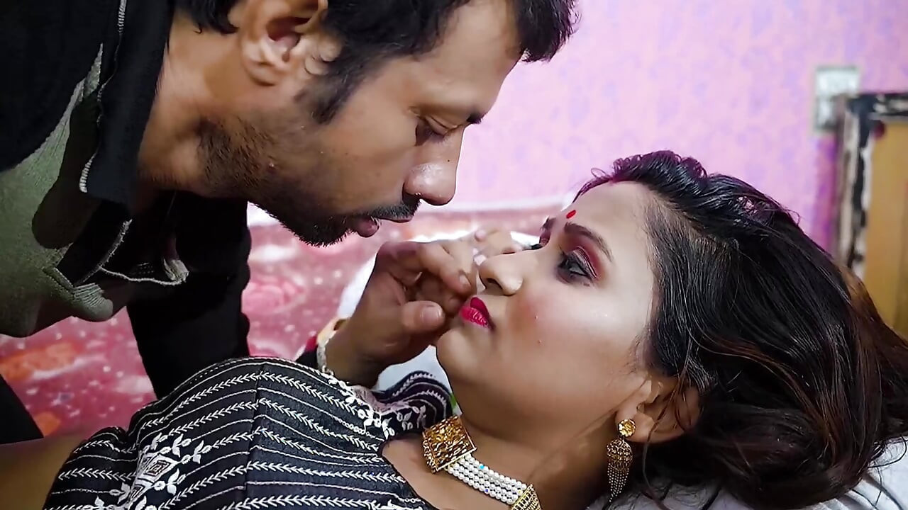 Naukar ke beti ko paise deke choda