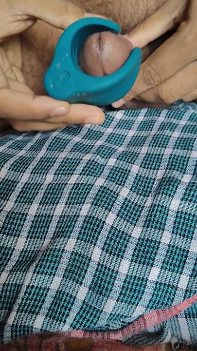 Masturbating using a massager named BEAT from my muse website.  It feels awesome. | Clip 1