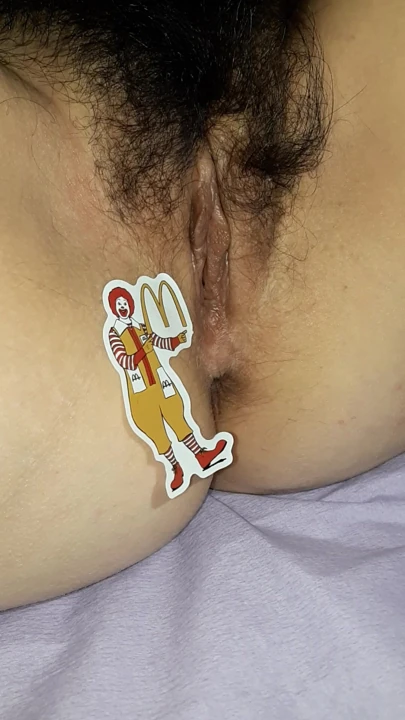 Crina Amanda Queen将展示她的阴户罗马尼亚
