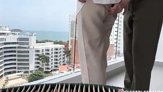 Aku akan berlibur dengan mantan saudara tiriku-nastro