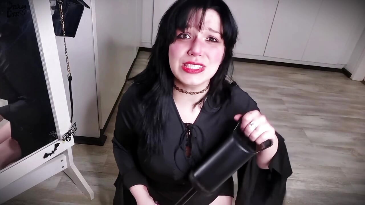 Witch Palm Reader Pumps & Rides You Until You Pop!
