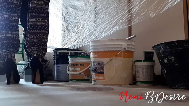 After housework, sexy wife gives a blowjob to pay the worker