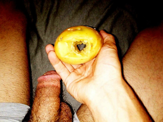 Masturbar o clímax. Por batata para mulher para homem orgasmo