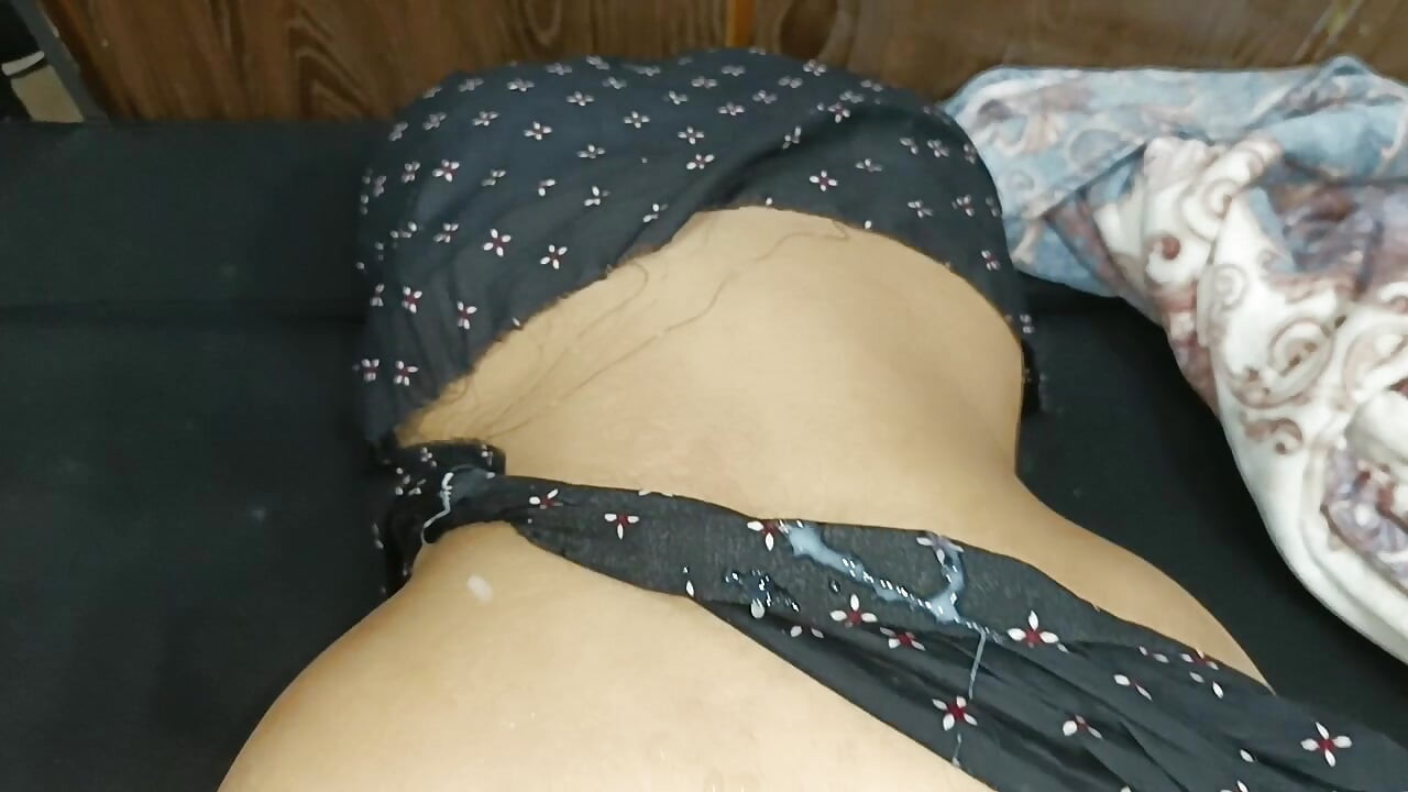 Taiyaa ki ghand ki malish or chudai eik saath