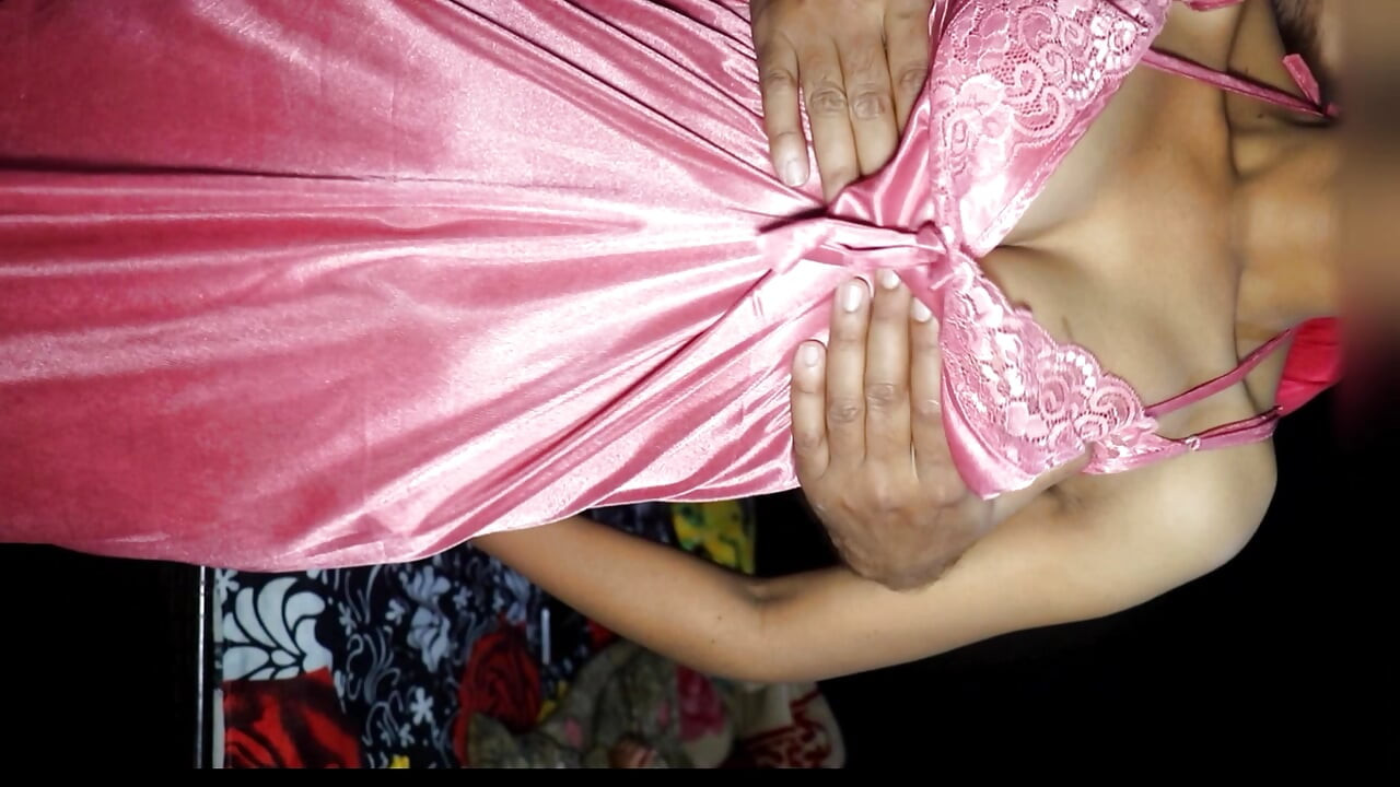 性感的老师深夜教书，她想要干她的大鸡巴学生