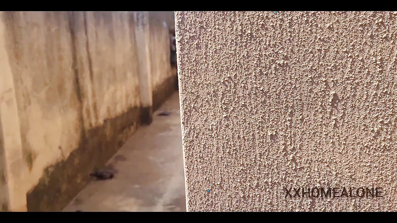 Büyük götlü nimi mastürbasyon yaparken yakalandı