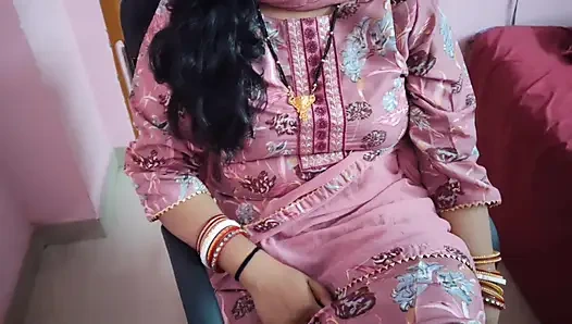 Meine frisch verheiratete vollbusige stiefschwester ist nicht mit ihrem ehemann zufrieden, ich bot meinen schwanz für ihre enge muschi an