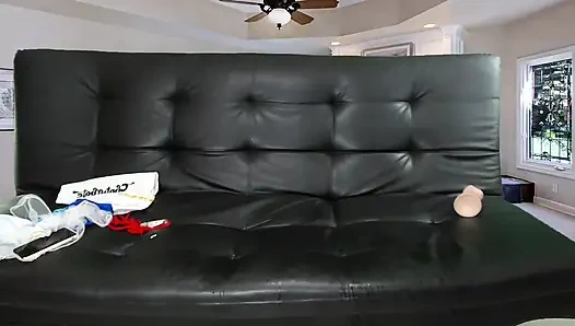 Ibu tiri toket besar orgasme dengan dildo besar dan muncrat