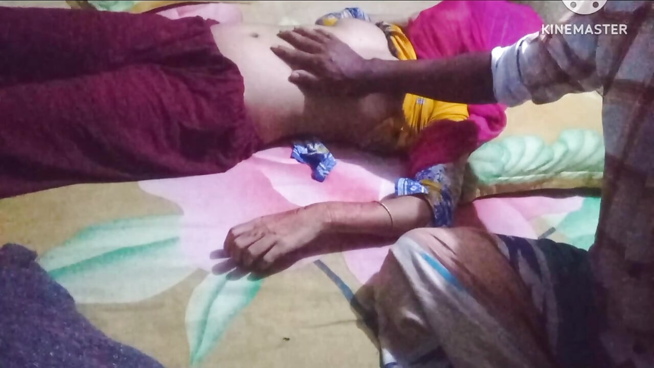 Bangladeshi stepsister give me massage. me give a massage his bobs