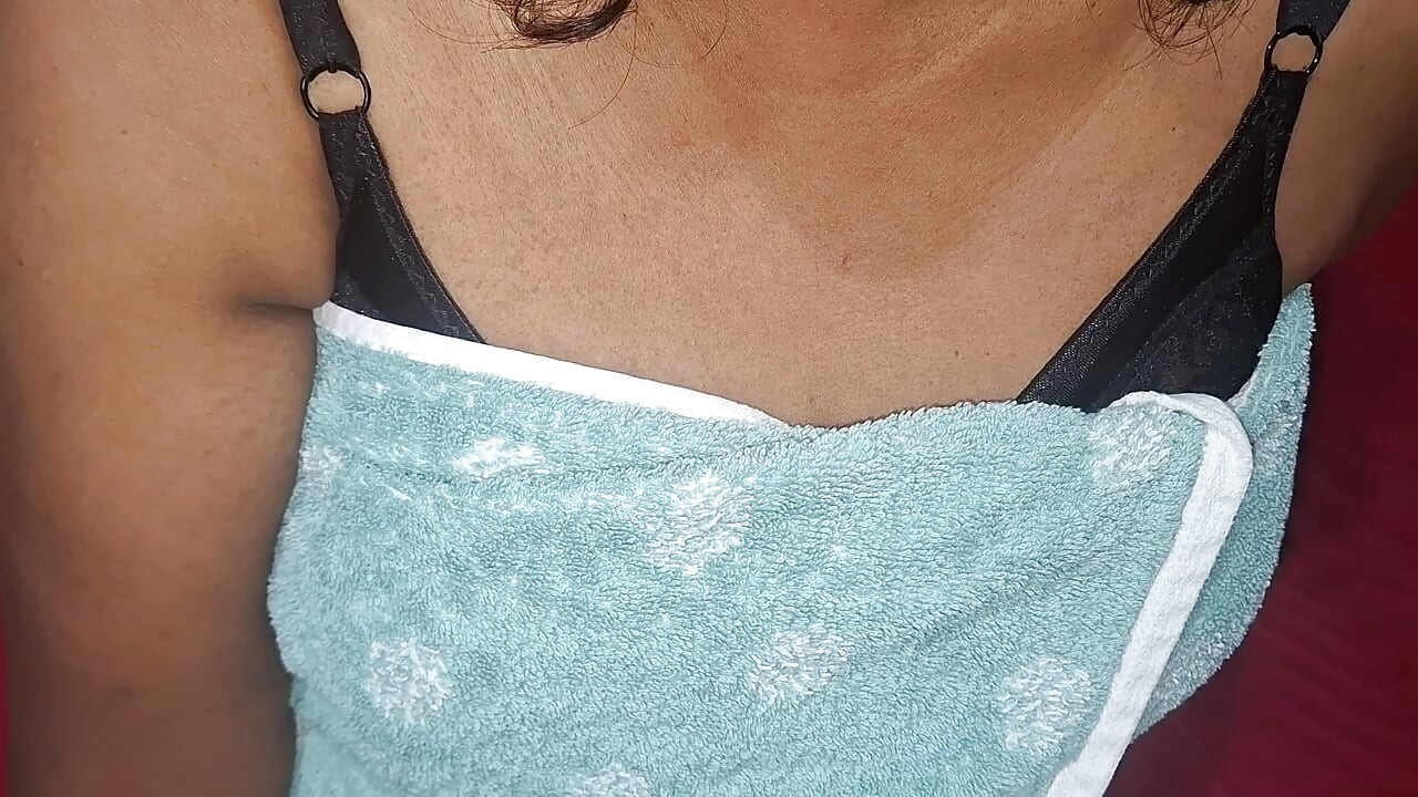 Blind petite blonde MILF in Action