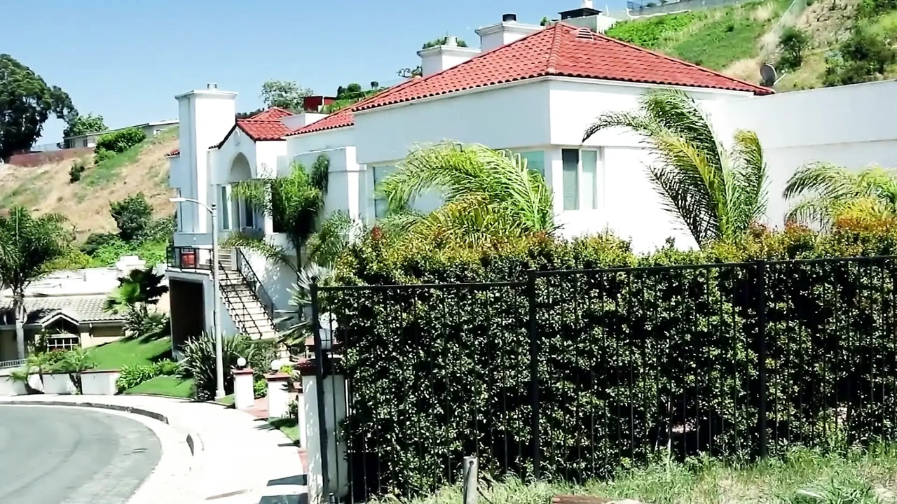 Mommy’s Girl – Naughty Percy Sires Surprises Birthday Stepmom Jessica Ryan in Sexy Maid Outfit