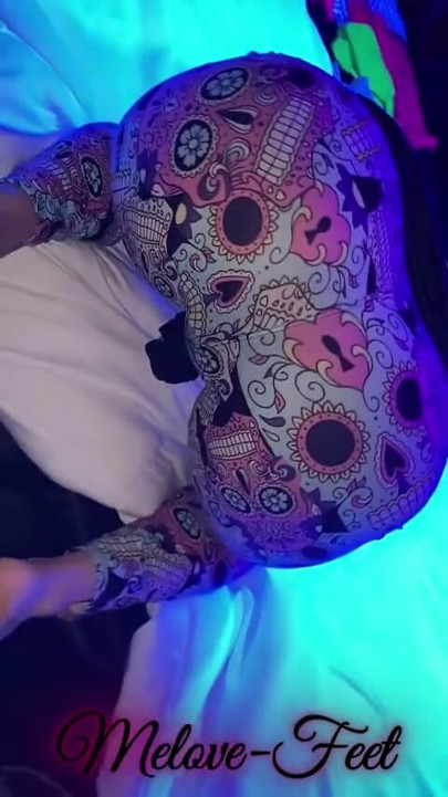 Compilation of Melove's Delicious Butt in tight Pants | Clip 3