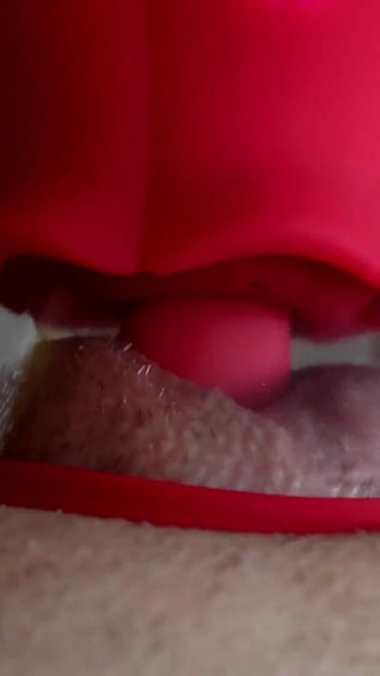 ΦΆΕ ΤΟ ΡΟΖ ΜΟΥΝΊ ΜΟΥ! Clit Licker Κάντε σκληρό οργασμό μου | Κλιπ 1