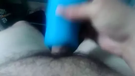 Masturbando com meu novo brinquedo sexual