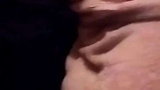 Herrin lutscht und schluckt sperma