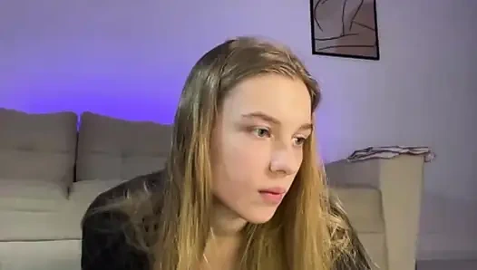 Jucielussie играет раком и натуральными сиськами