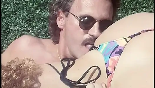 Горячая оргия на улице