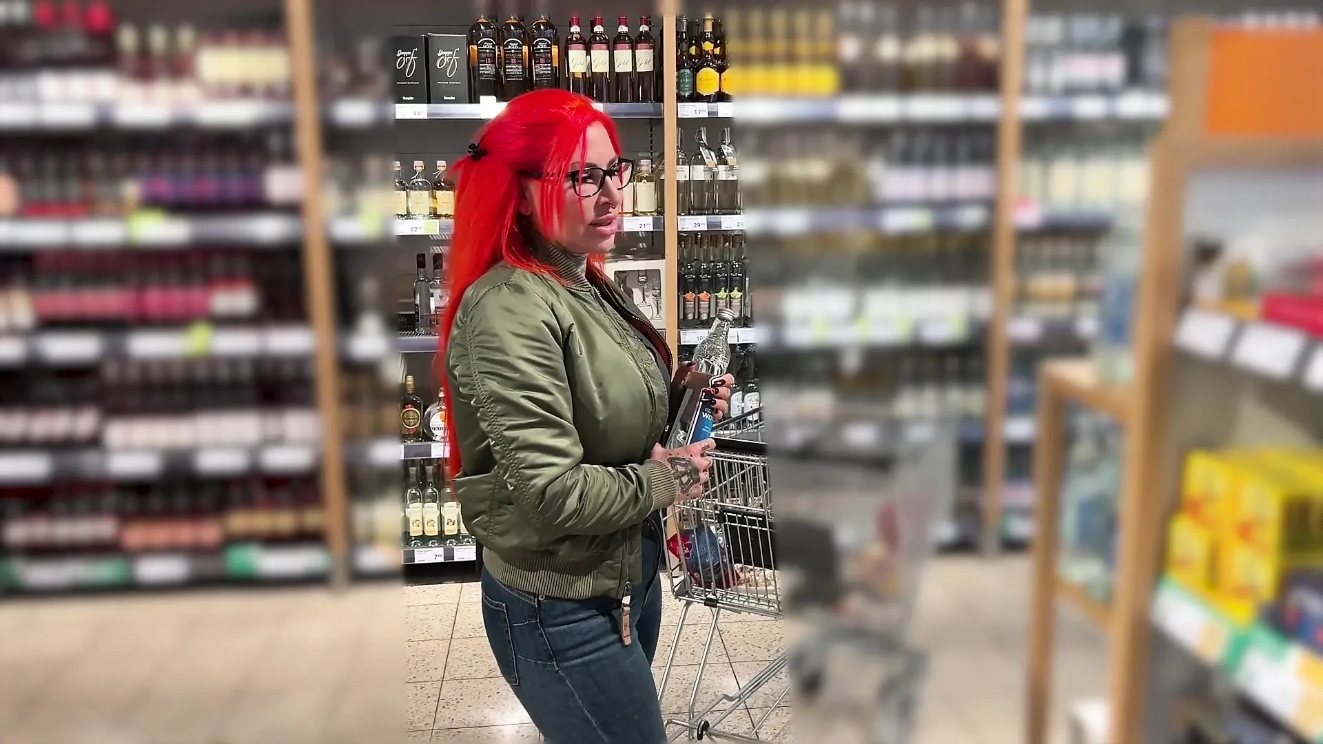 Spontaneous sex date,He won't forget this purchase in a hurry